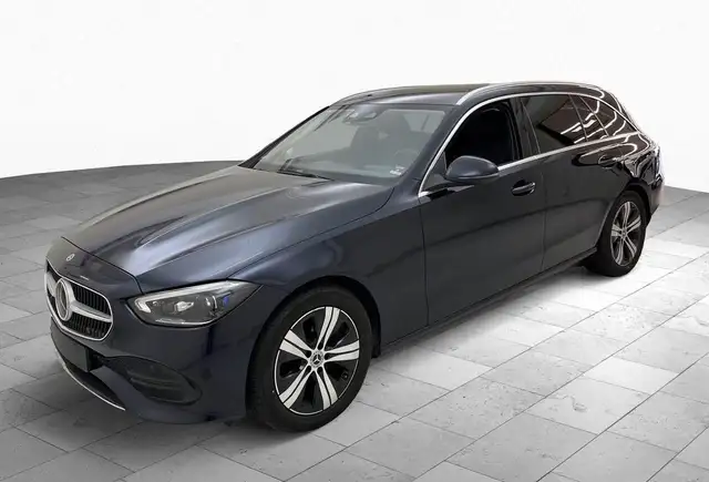 Mercedes-Benz C-Class view 3