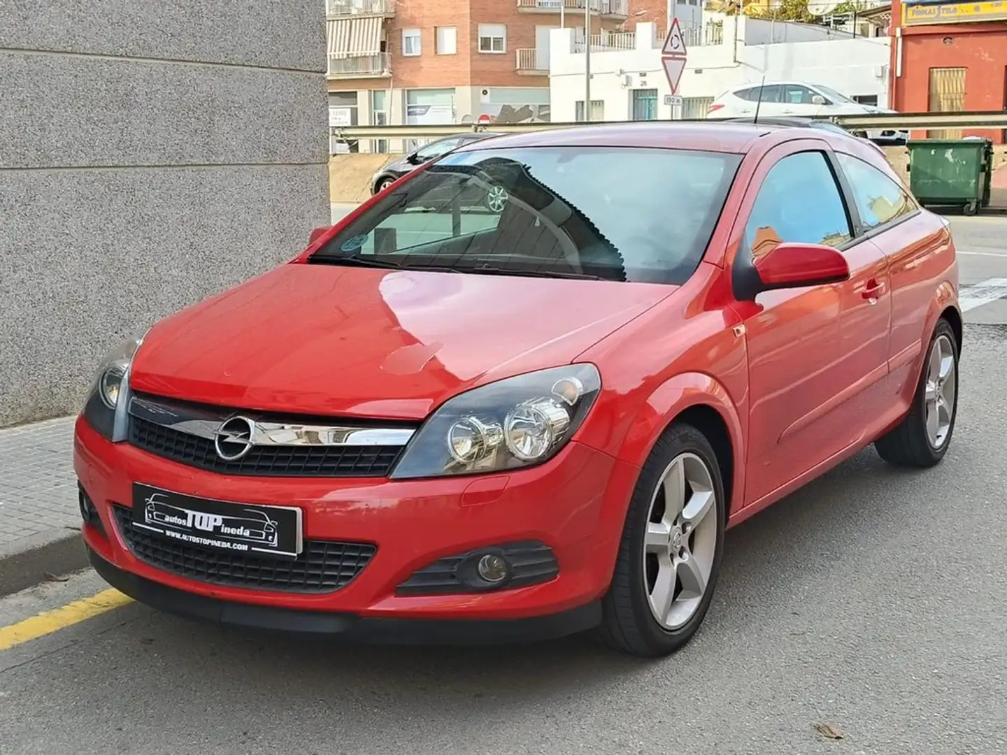 Opel Astra GTC 1.8 140CV Rot - 1