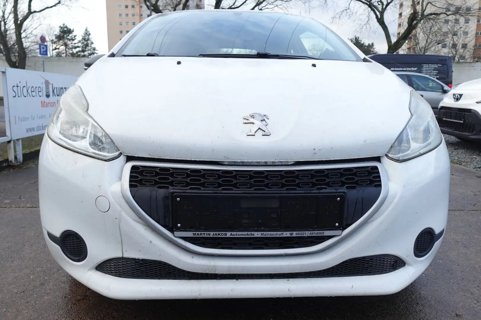 Peugeot 208 Access Weiß - 2