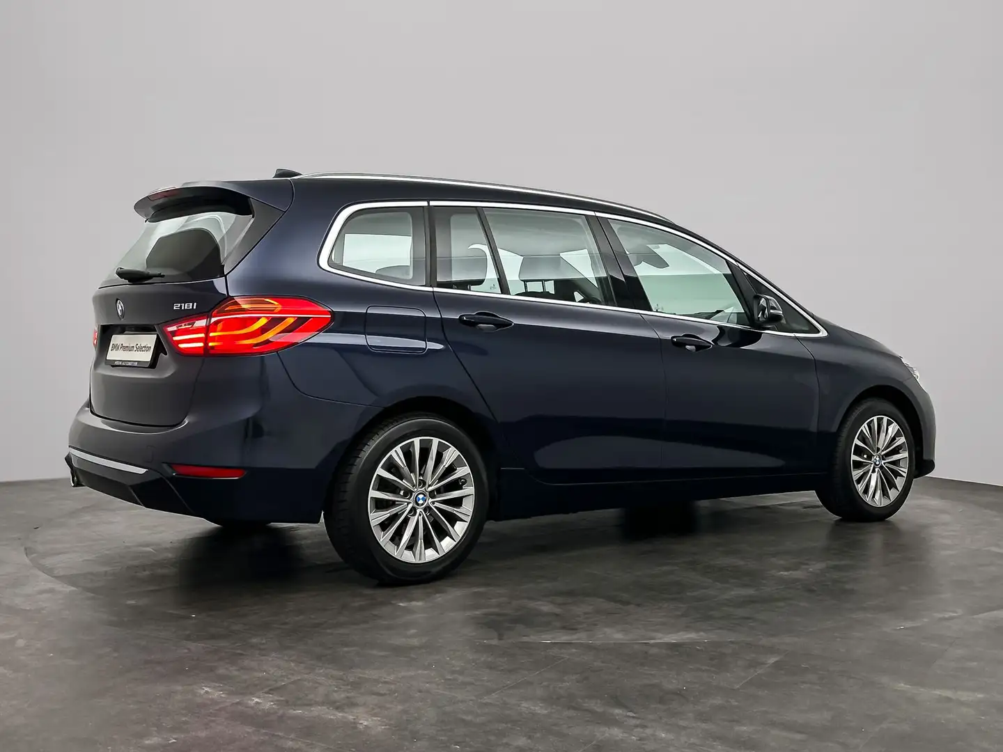 BMW 218 2-serie Gran Tourer 218i Executive Luxury Line | T Blauw - 2