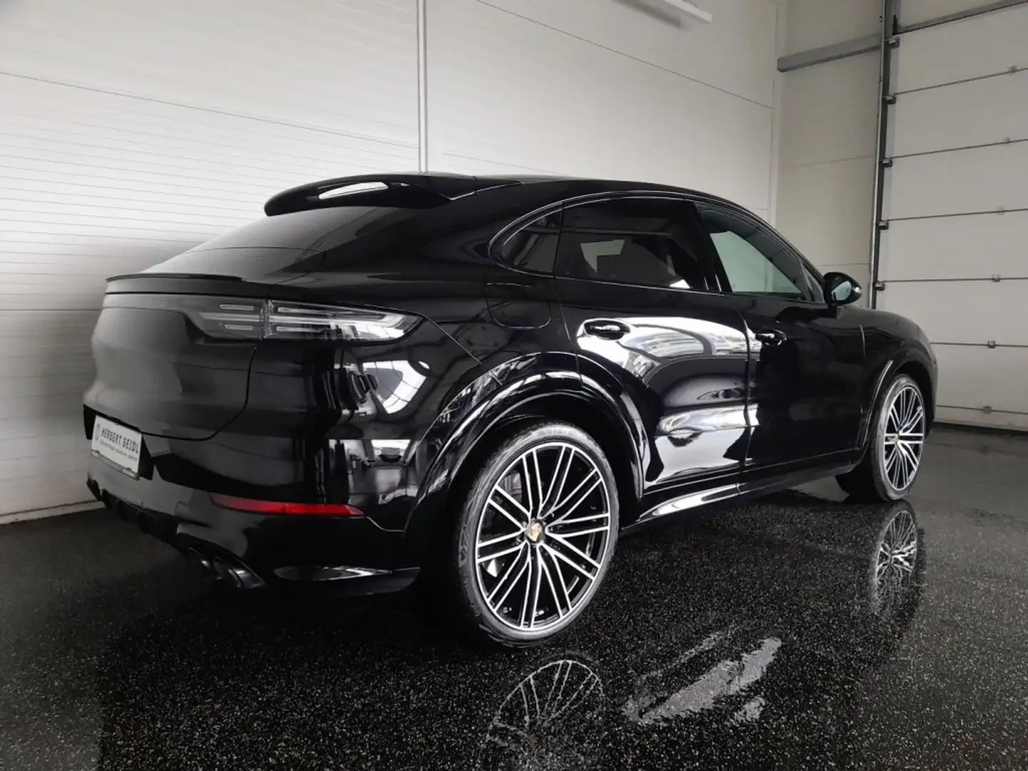 Porsche Cayenne E-Hybrid PHEV 4X4 Aut *LUFTFAHRWERK / MATRIX-LED / 22 ZOLL / SKY / AHV & KAMERA / BOSE SOUNDSYSTEM / LEDER / HEAD-UP / E- Schwarz - 2