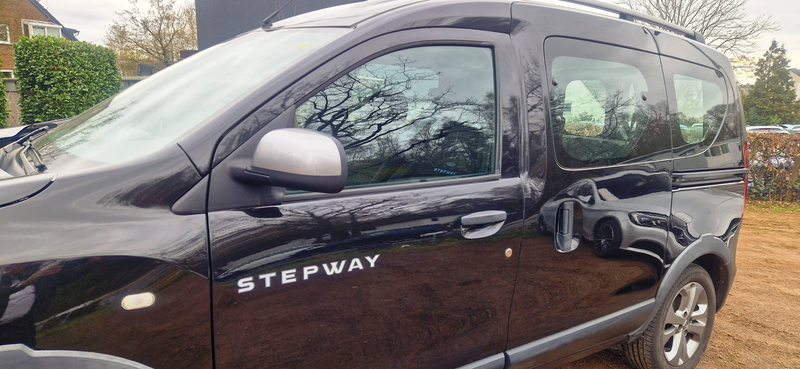 Dacia Dokker Stepway/1Hand/Navigation/Anhängerkupplung/Euro6 — photo 2