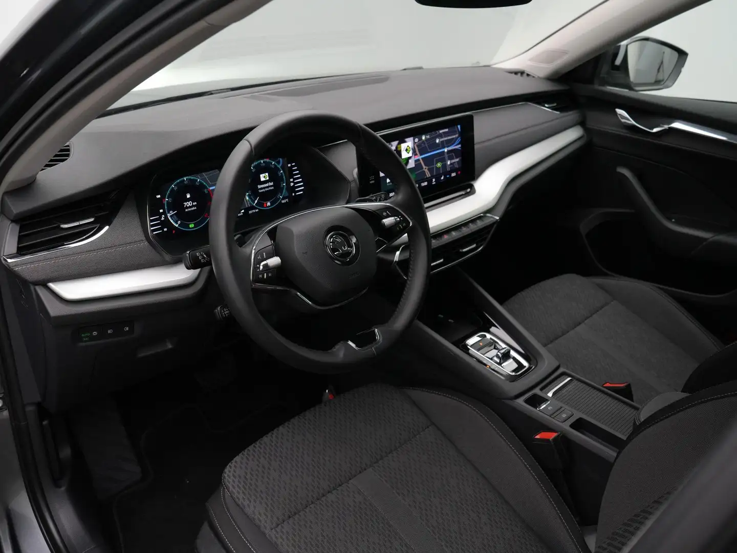 Skoda Octavia Combi 1.0 e-TSI 110 pk DSG Business Edition | Park Grijs - 2