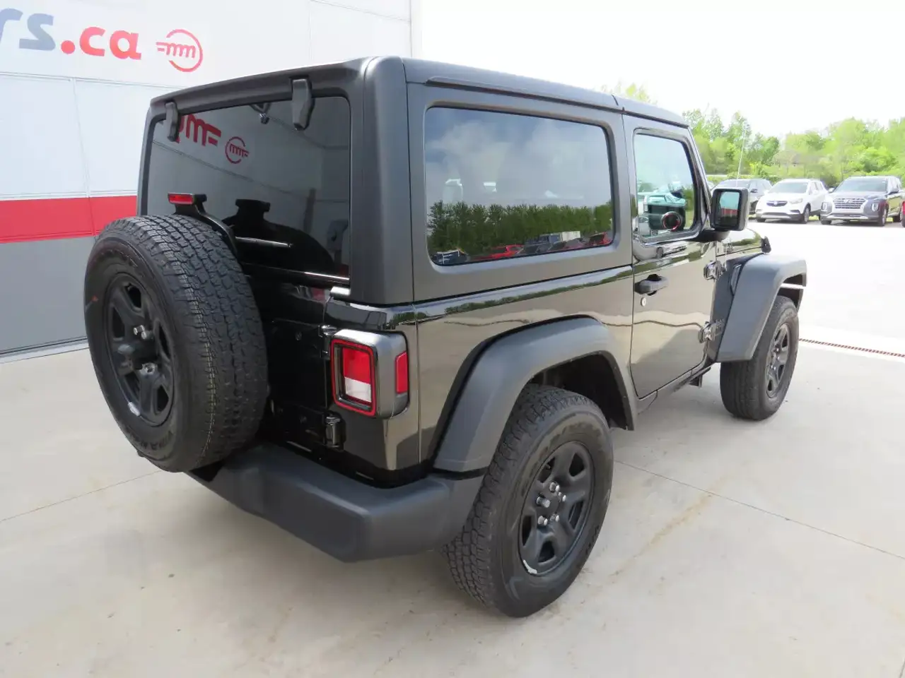 Jeep Wrangler снимка Jeep Wrangler