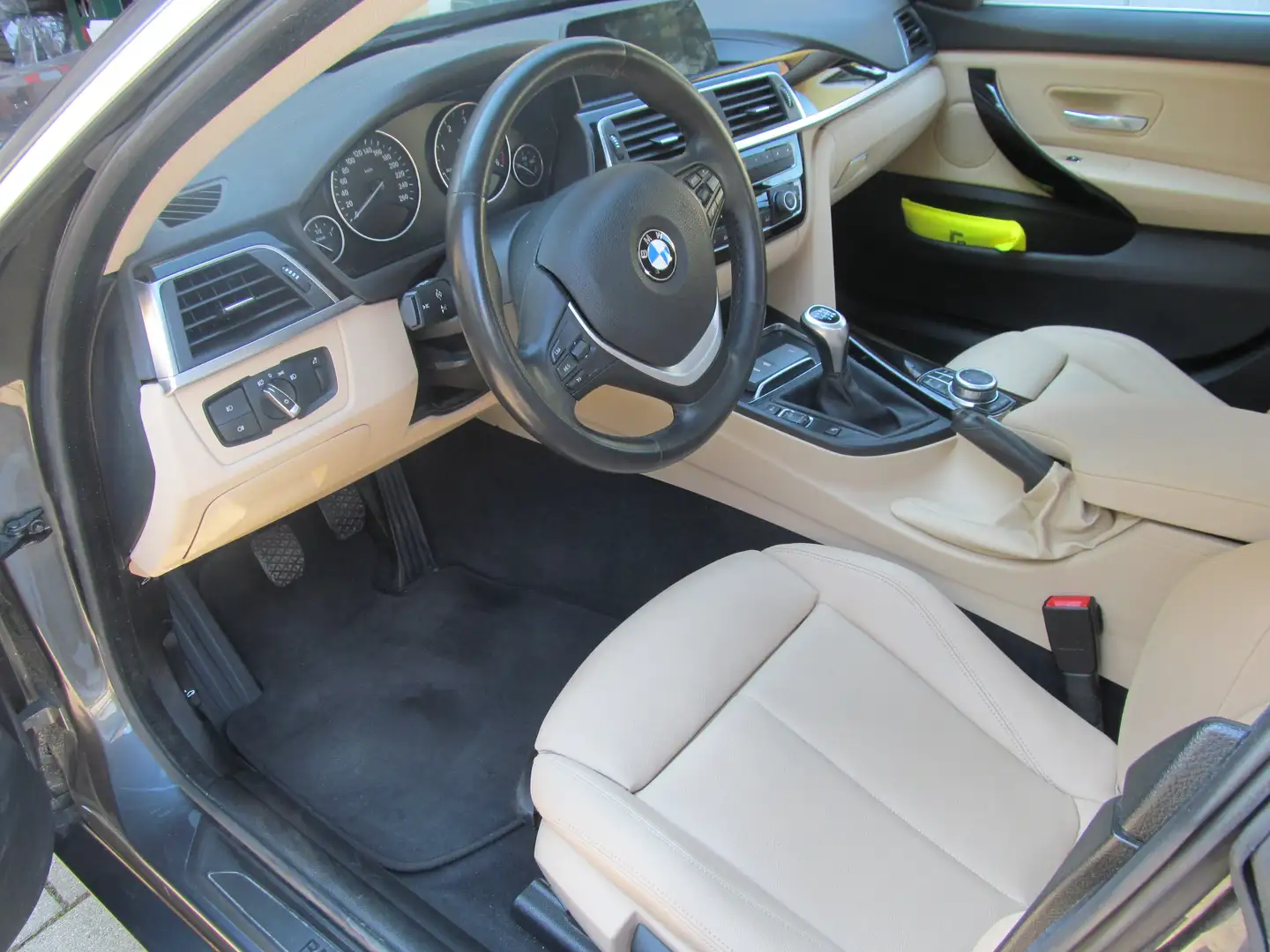 BMW 418 418d Gran Coupe Grau - 2