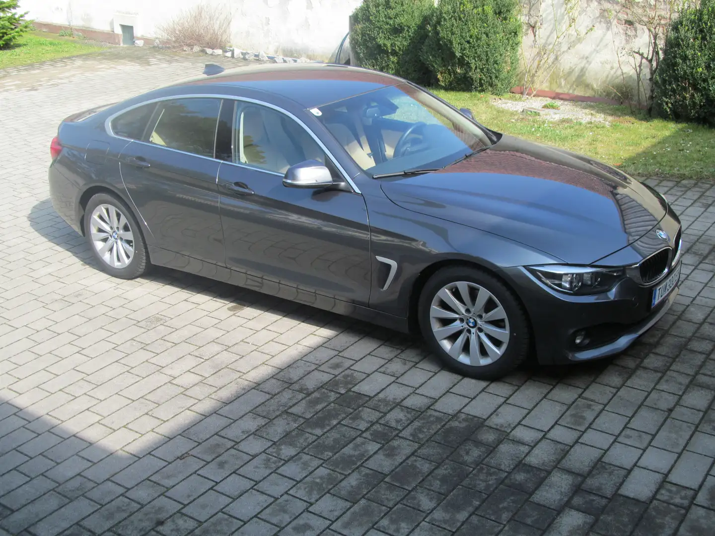 BMW 418 418d Gran Coupe Grau - 1