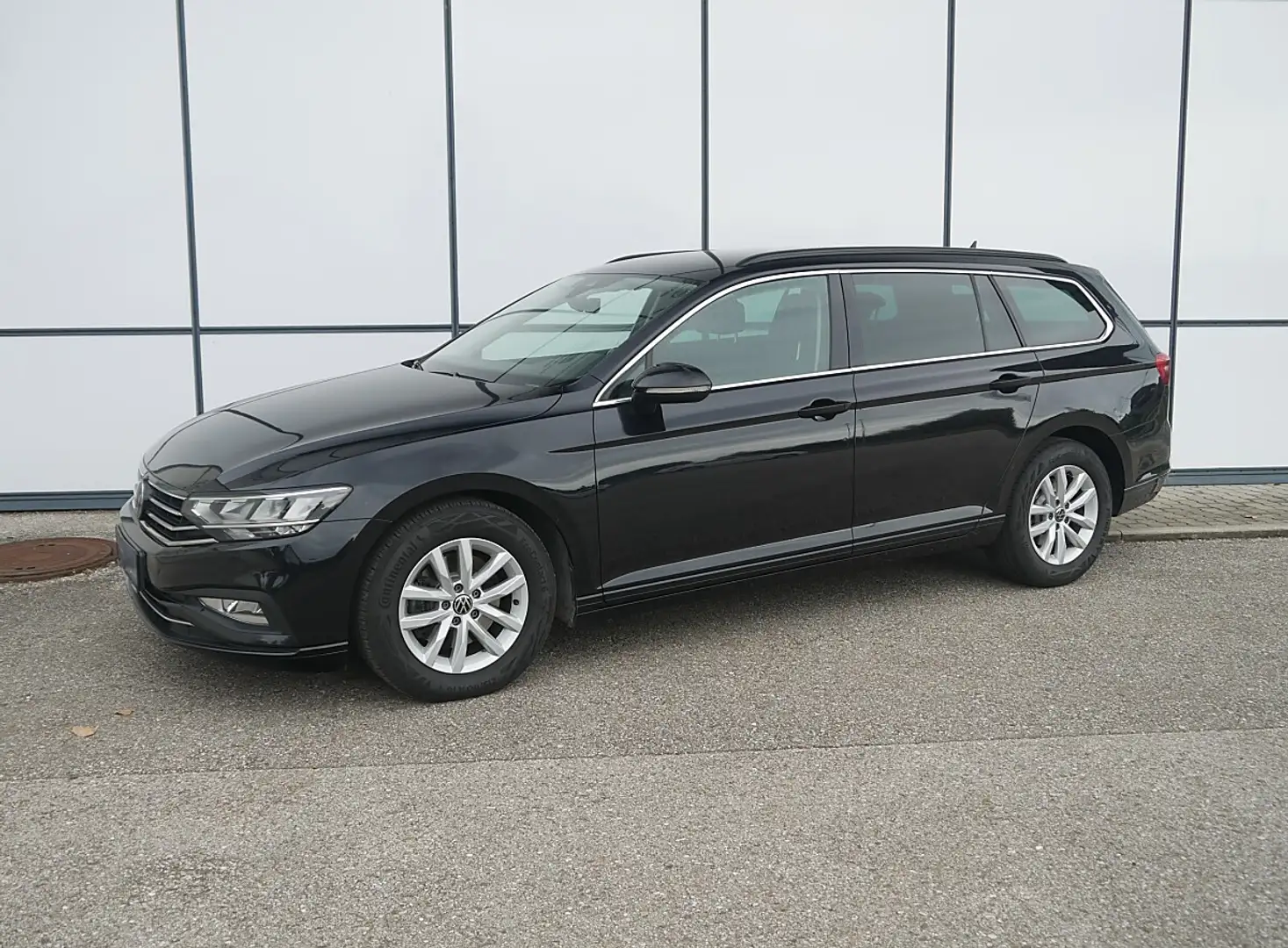 Volkswagen Passat Variant Business 2,0 SCR TDI DSG, AHK, Matrix-LED, Appl... Schwarz - 2