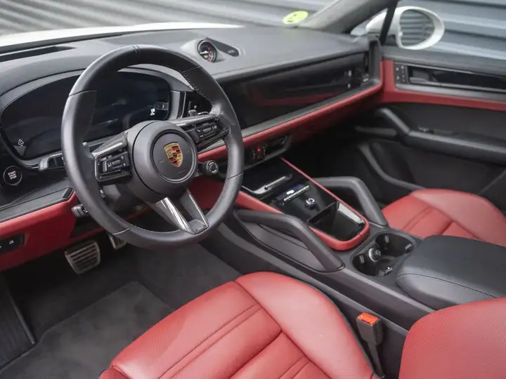 Porsche Cayenne 2024, foto 31