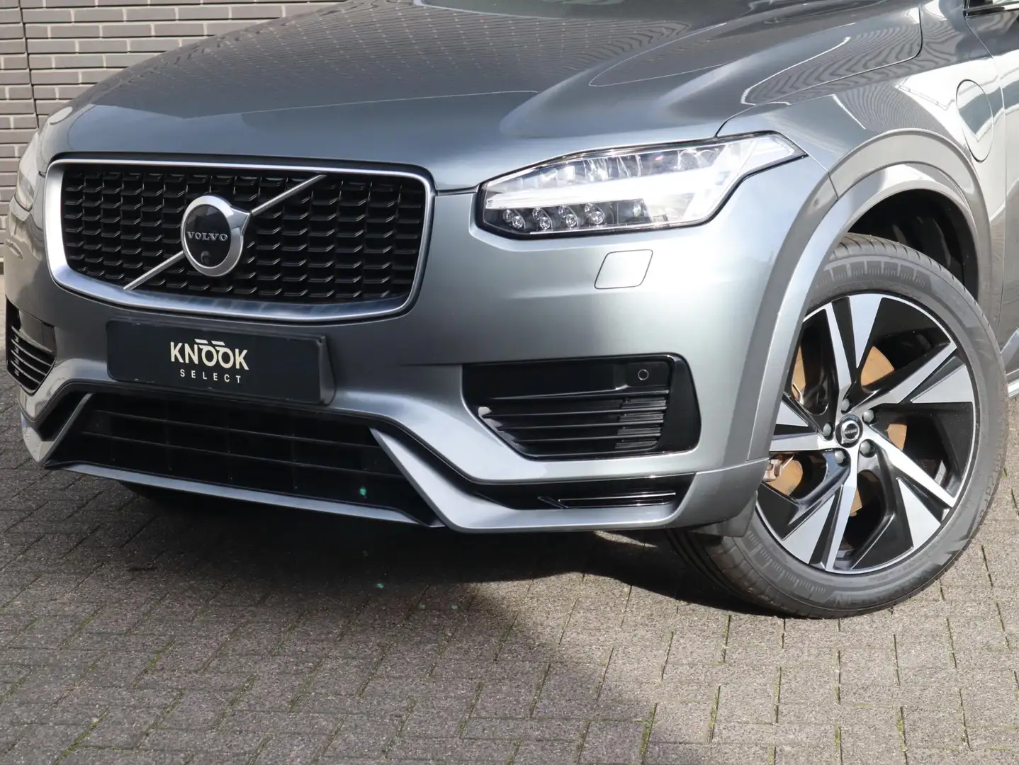 Volvo XC90 2.0 T8 Twin Engine AWD Inscription Automaat / 7 Pe Grijs - 2