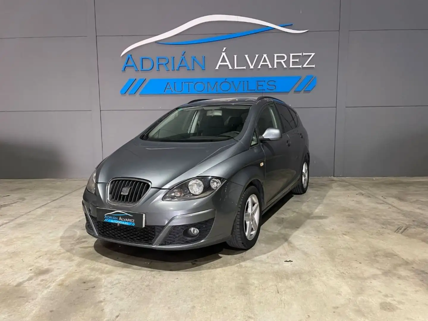 SEAT Altea XL 1.6TDI CR Copa Style E-eco. S&S Plateado - 1