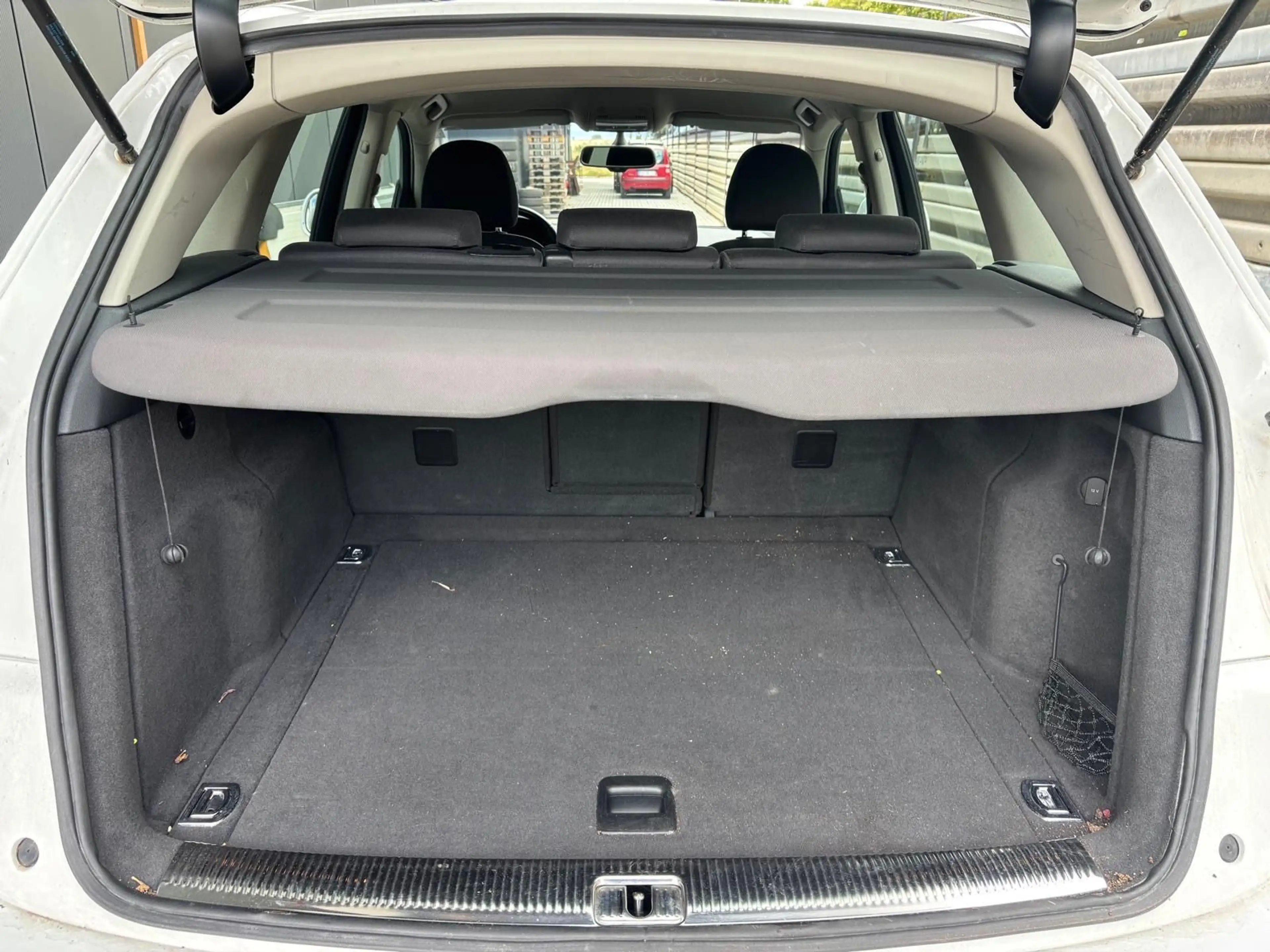 Audi Q5 2.0 TDI 125 kW quattro — photo 9