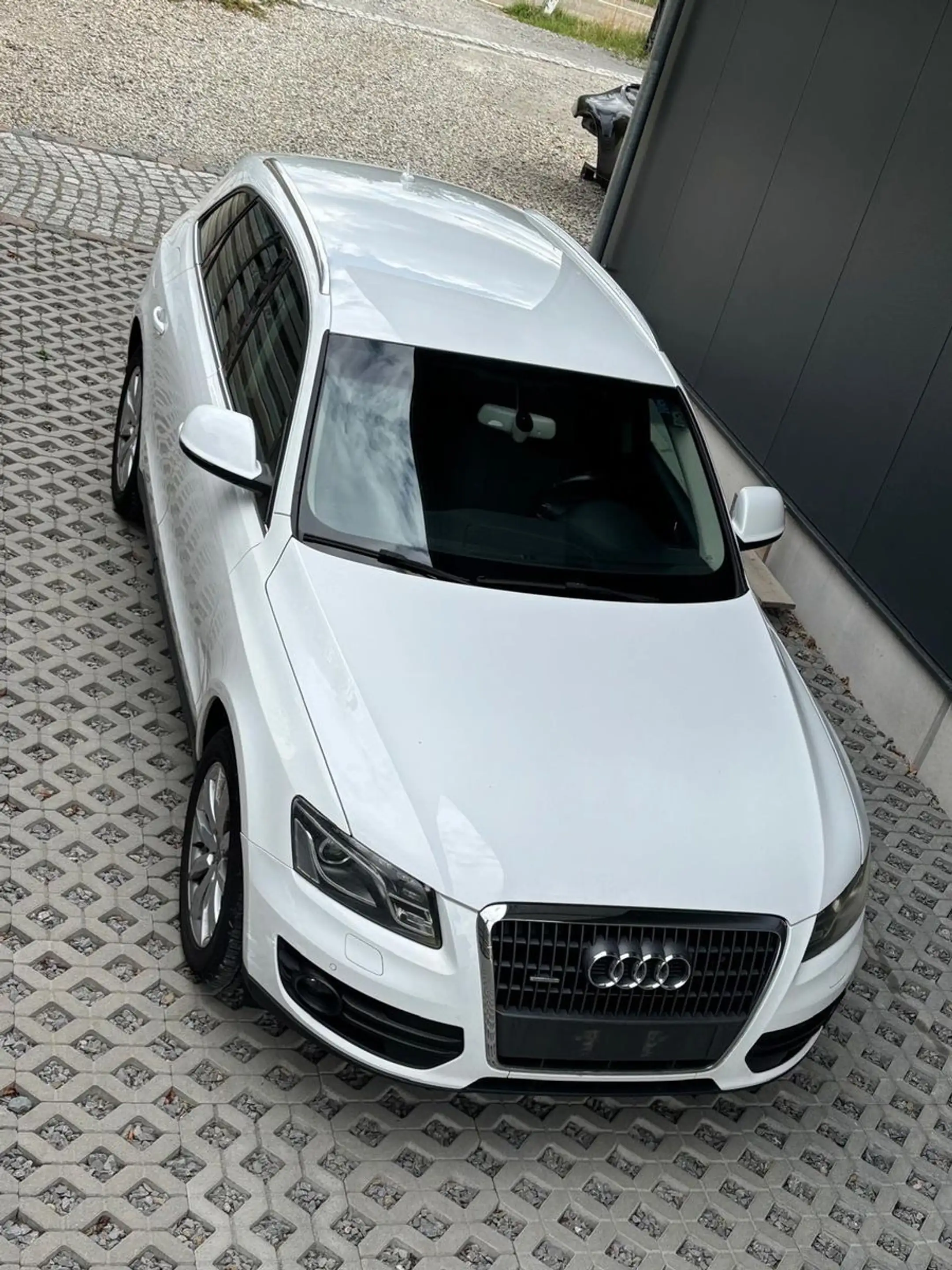 Audi Q5 2.0 TDI 125 kW quattro — photo 6