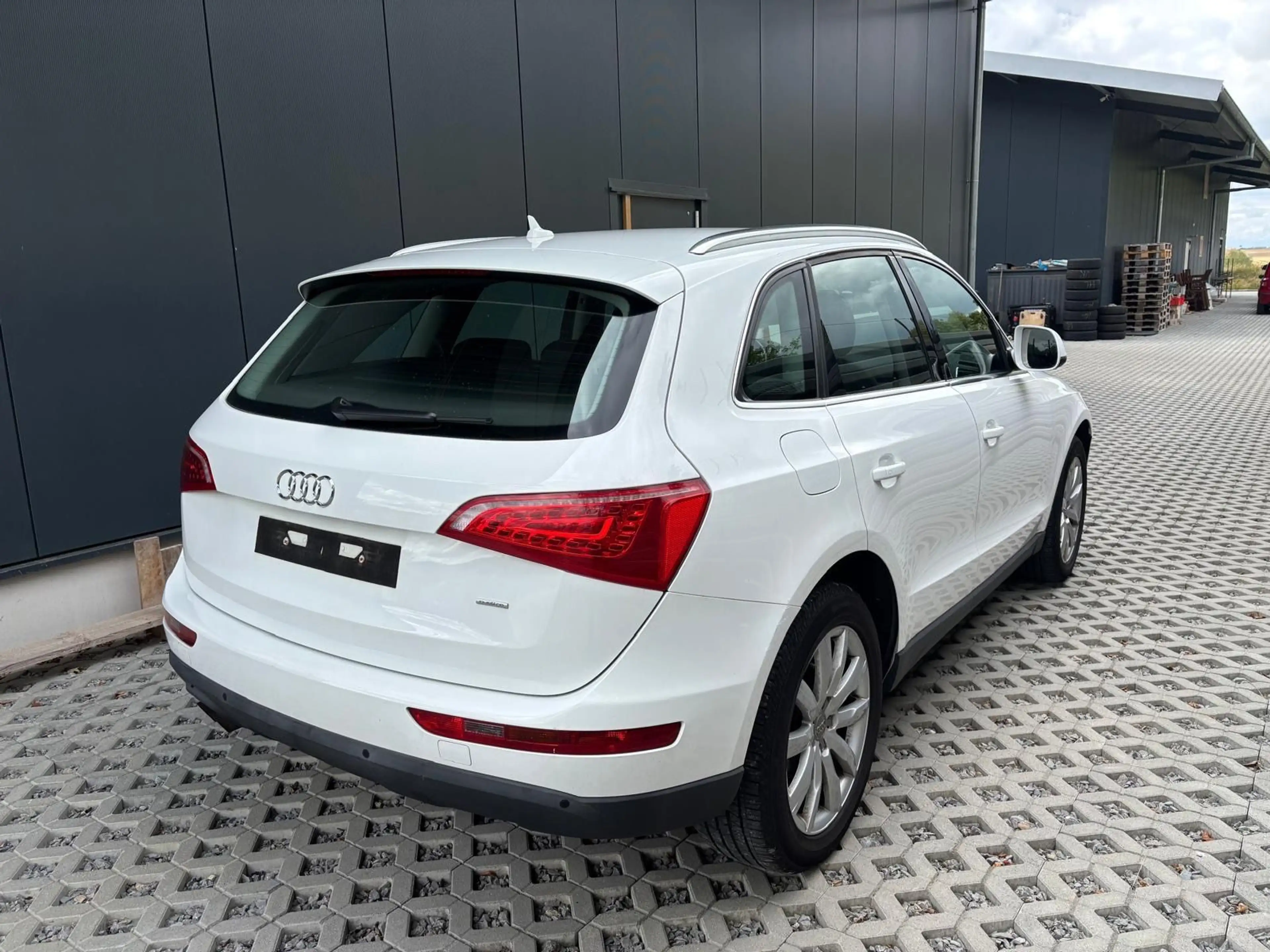 Audi Q5 2.0 TDI 125 kW quattro — photo 4