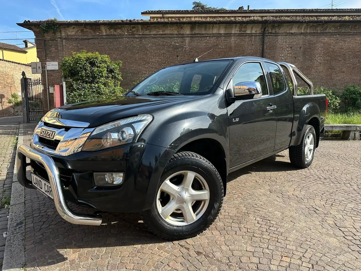 Isuzu D-Max 2.5 TDI 163CV Space Cab 4WD Negro - 1