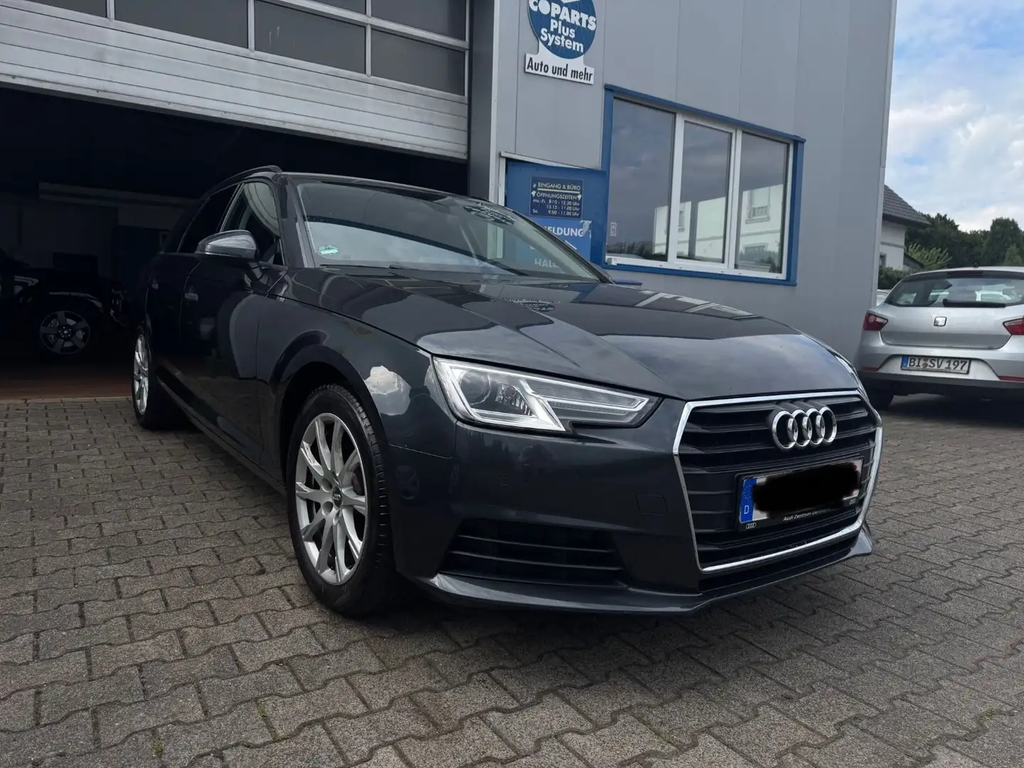 Audi A4 Avant 2,0TDI*VIRTUELLES COCKPIT* NAVI* Gris - 2