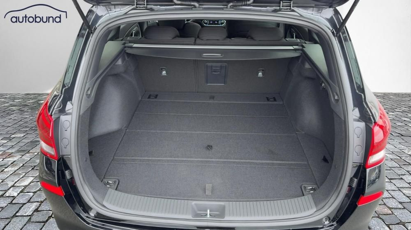 Hyundai i30 III CW 1,5 T-GDi DCT (MHEV) N-Line Alu KA — photo 7