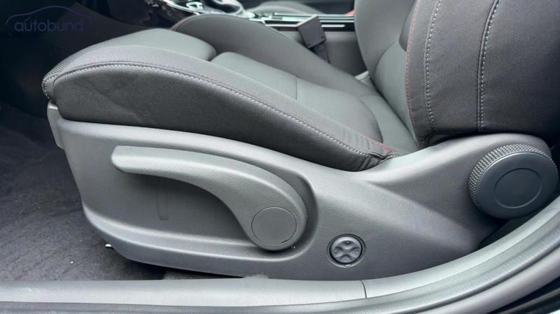 Hyundai i30 III CW 1,5 T-GDi DCT (MHEV) N-Line Alu KA — photo 12