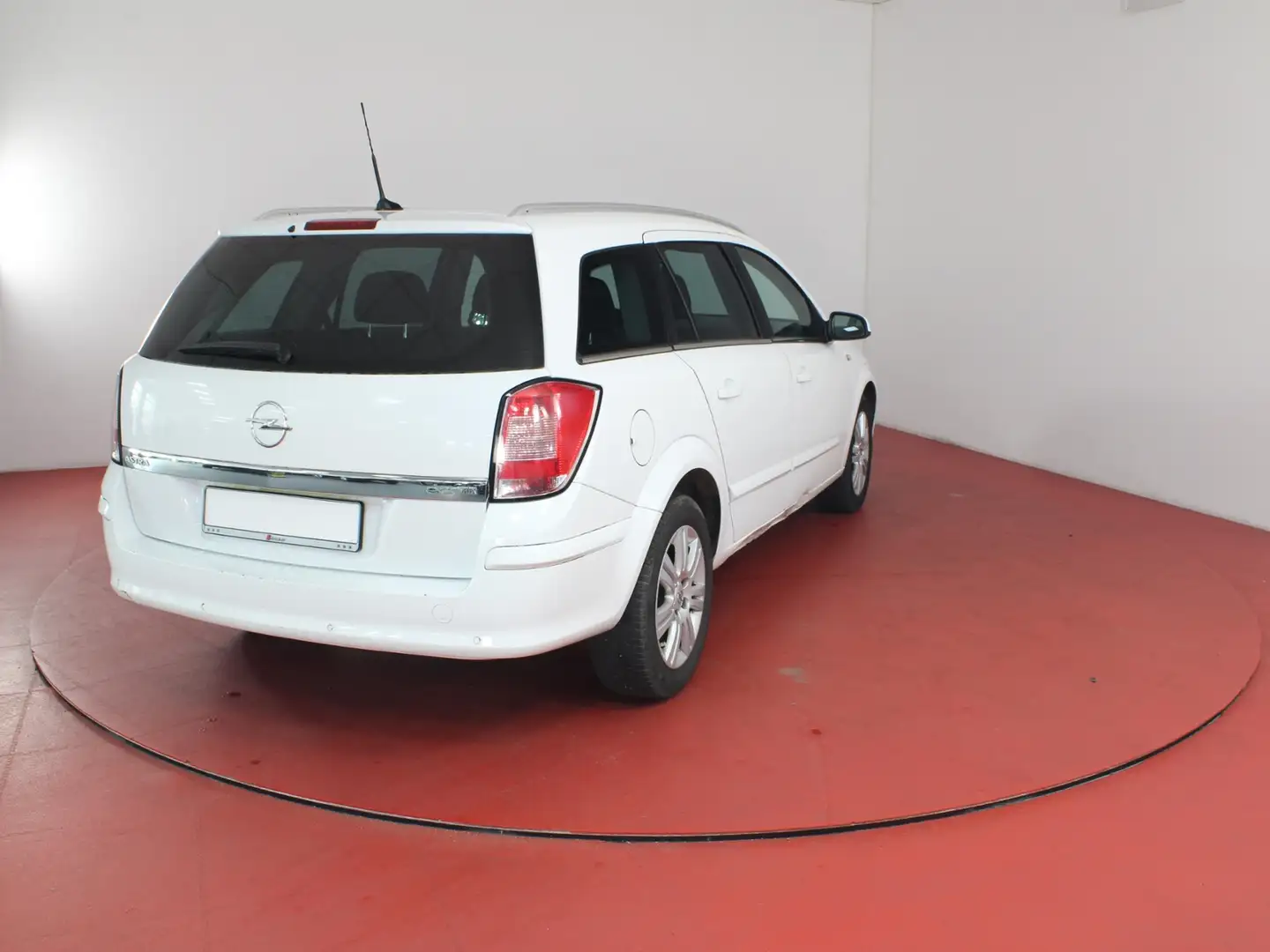 Opel Astra Caravan 1.7CDTI TÜV bis 07/26 Navi Sitzheizung Weiß - 2