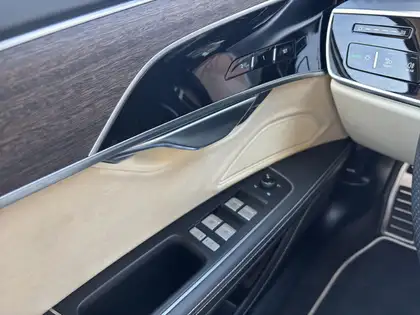 Annonce voiture d'occasion Audi S8 - CARADIZE