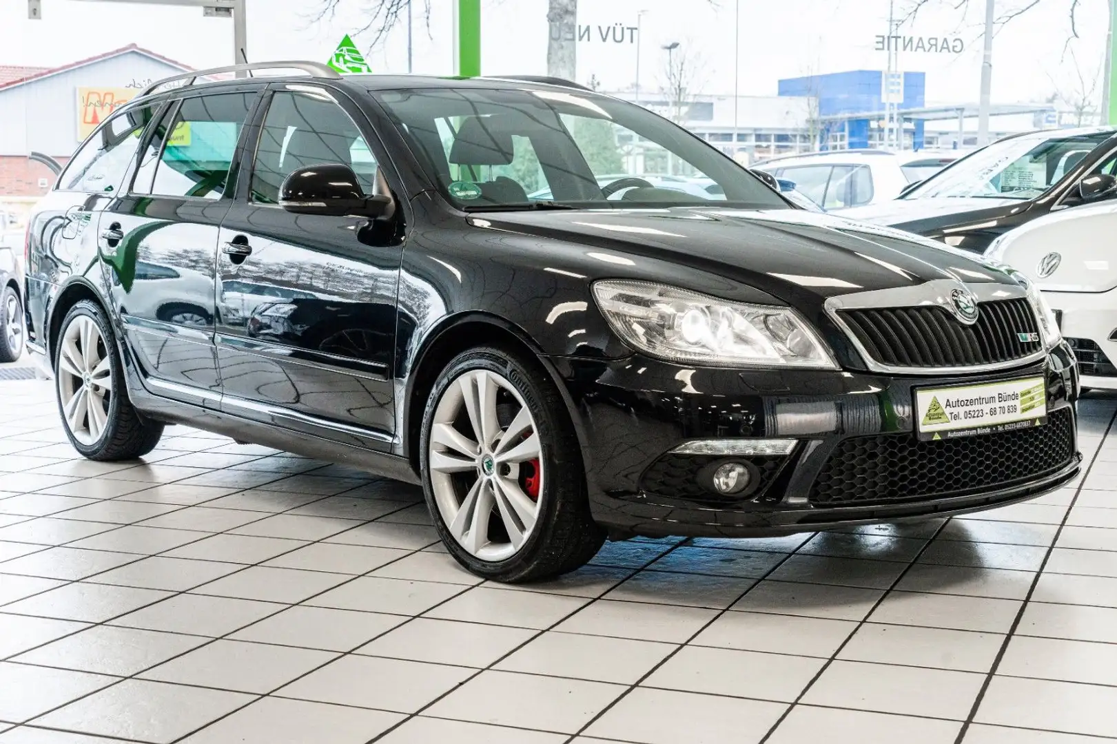 Skoda Octavia Combi VRS 2.0 TDI Diesel 170 PS Negro - 2