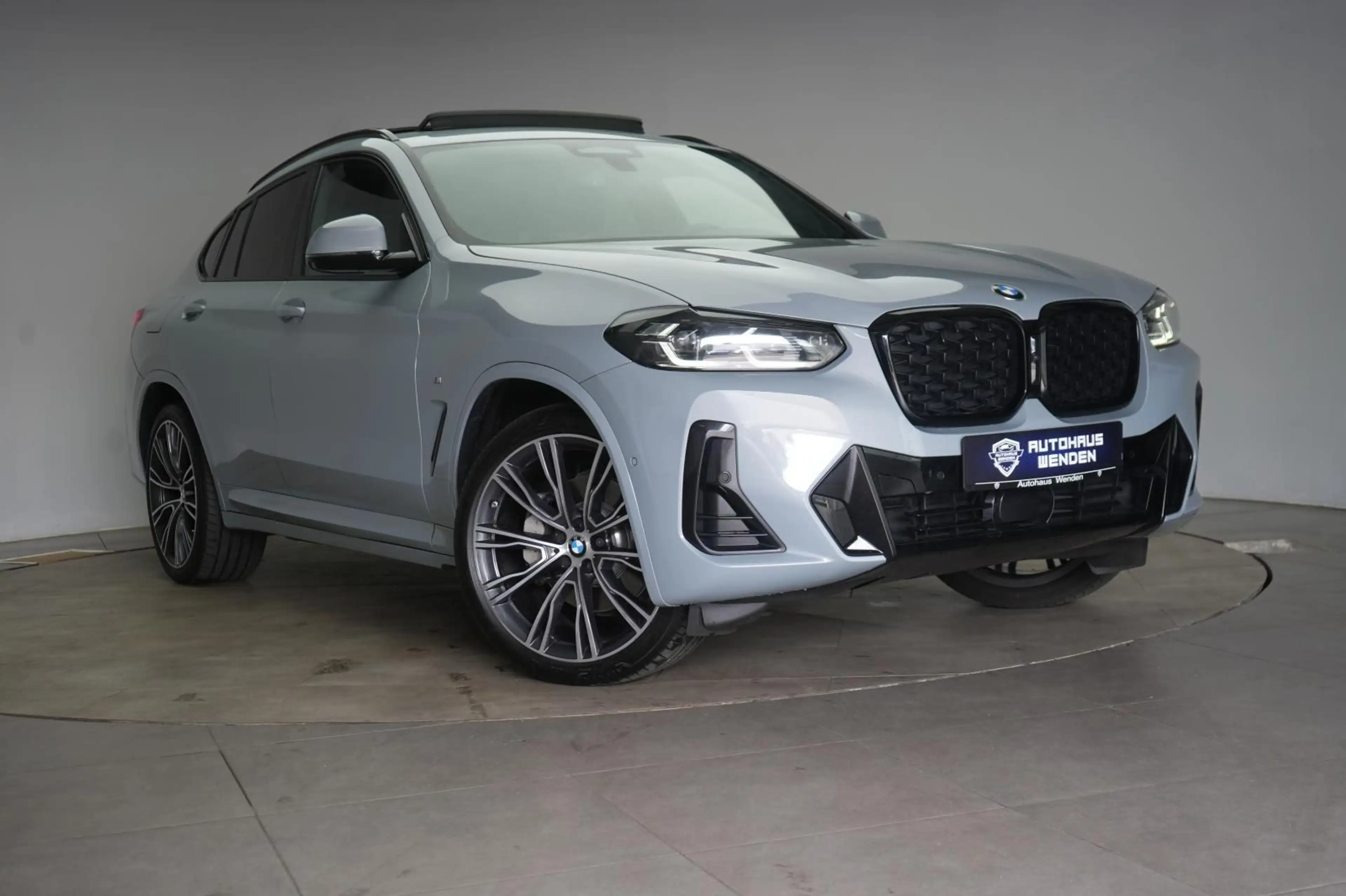 BMW X4 xDrive30d M-Sport Leder/ACC/Kamera/Pano/AHK/