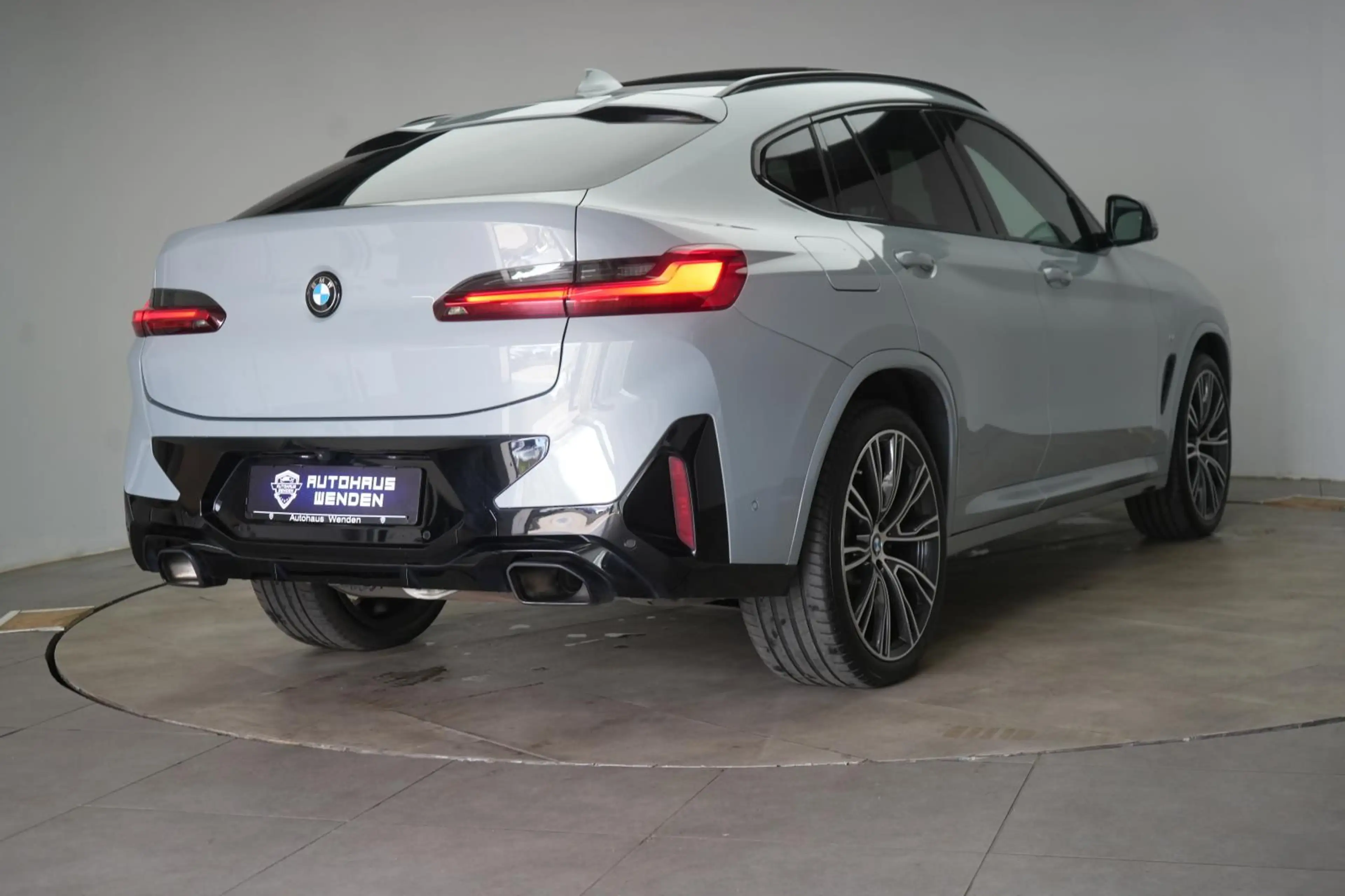 BMW X4 xDrive30d M-Sport Leder/ACC/Kamera/Pano/AHK/ — photo 4