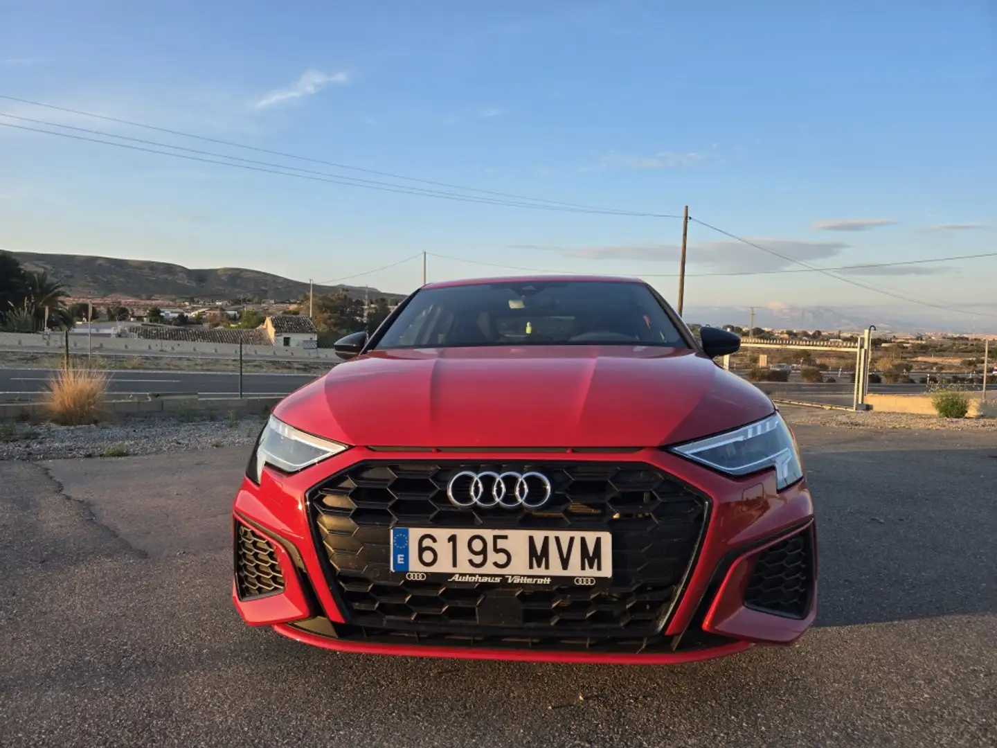 Audi A3 Berlina Automático de 5 Puertas Rosso - 1