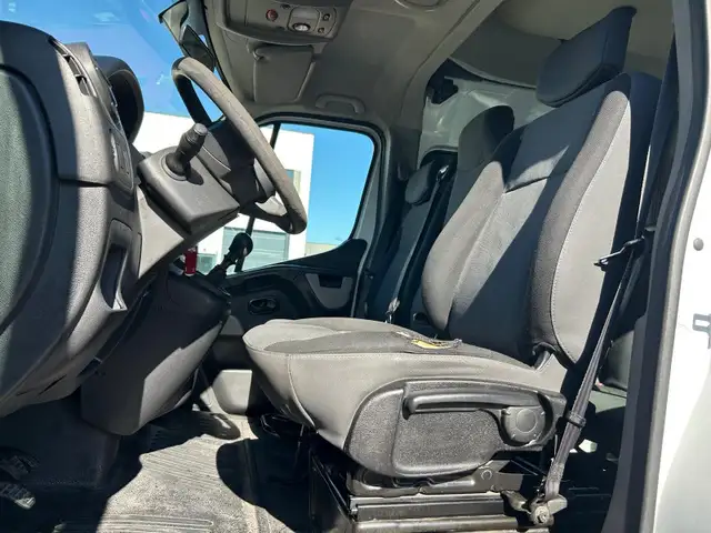 Renault Master view 6