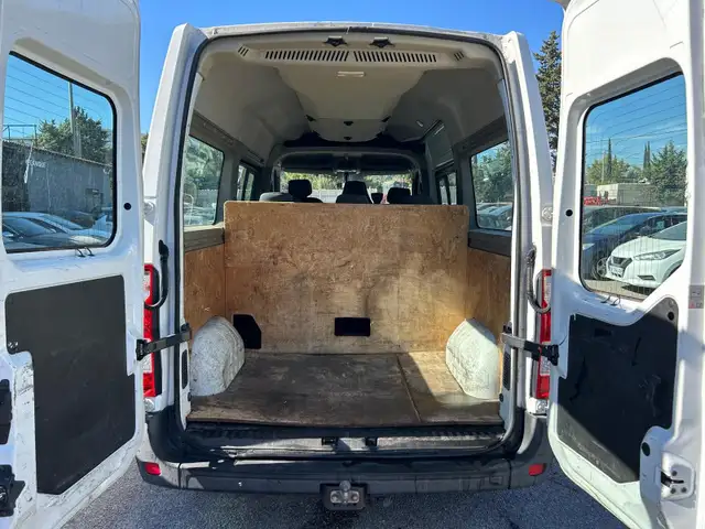Renault Master view 9