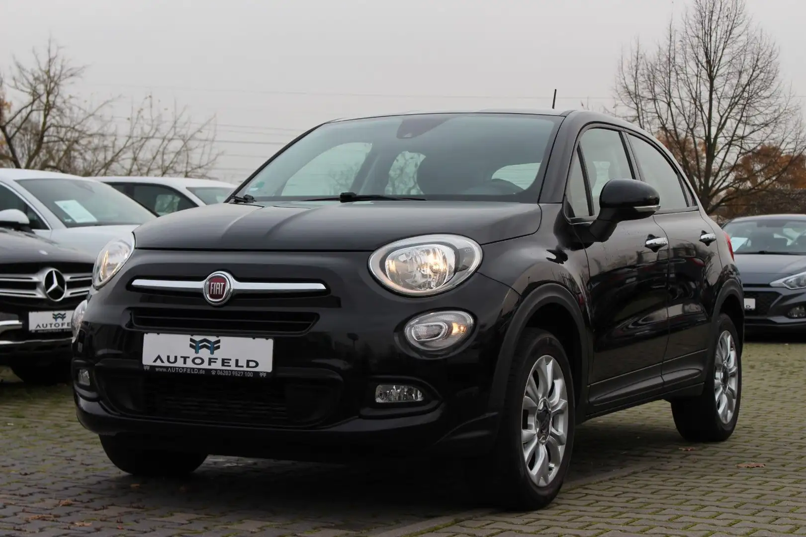 Fiat 500X 1.4 POP STAR/SHEFT/KLIMA/PDC/TEMP/ Schwarz - 1