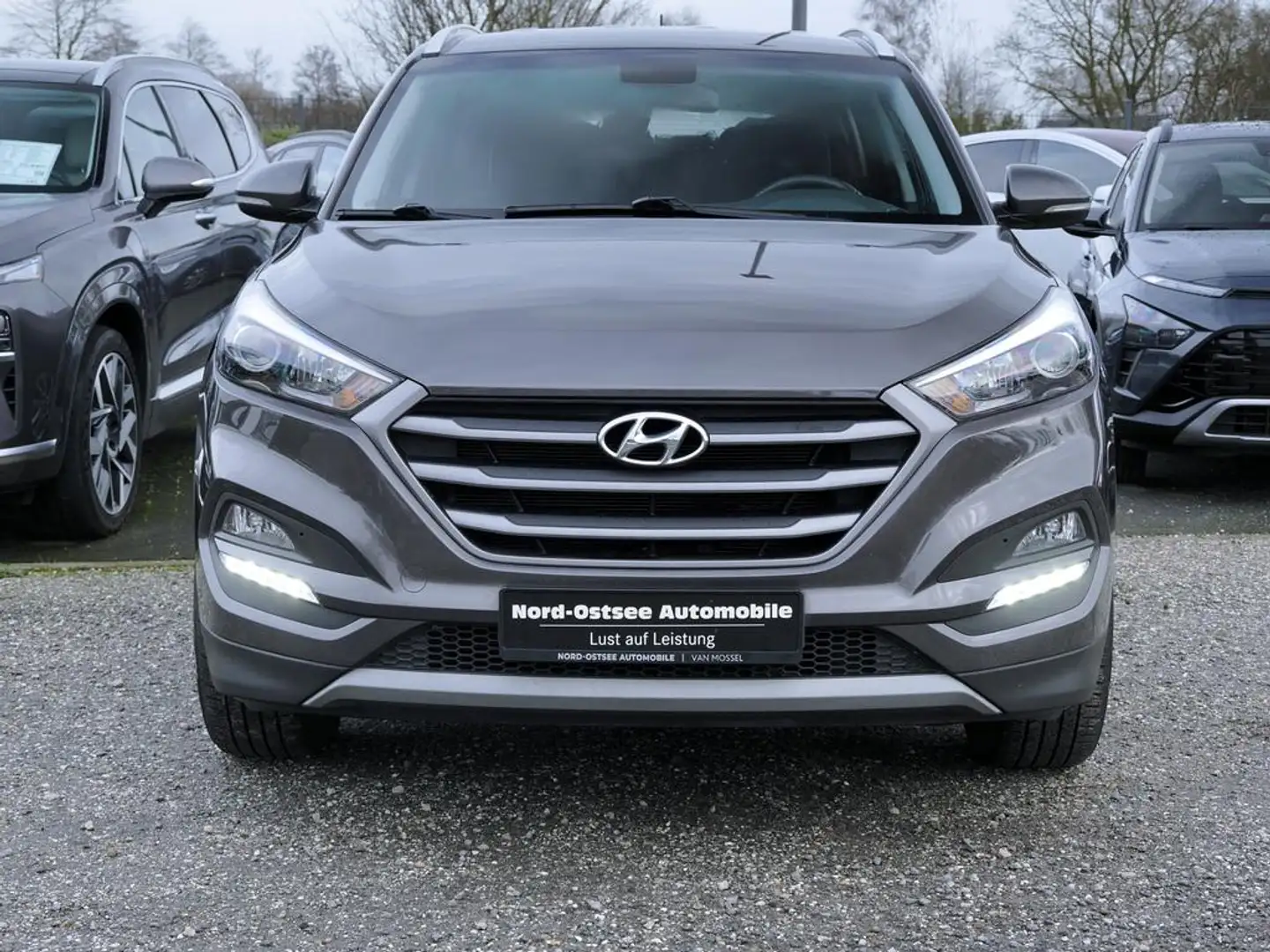 Hyundai TUCSON 1.6 TREND BLUE 2WD SHZ TEMPOMAT PDC KLIMA - 2