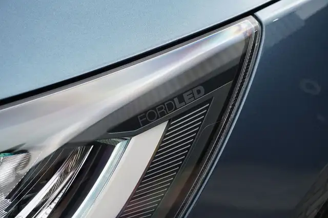 Ford Focus view 12