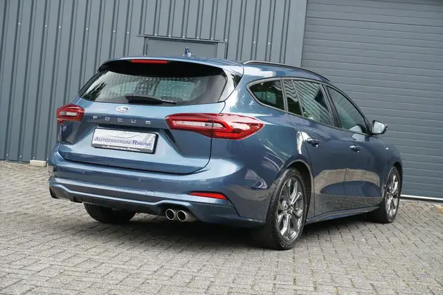 Ford Focus view 8