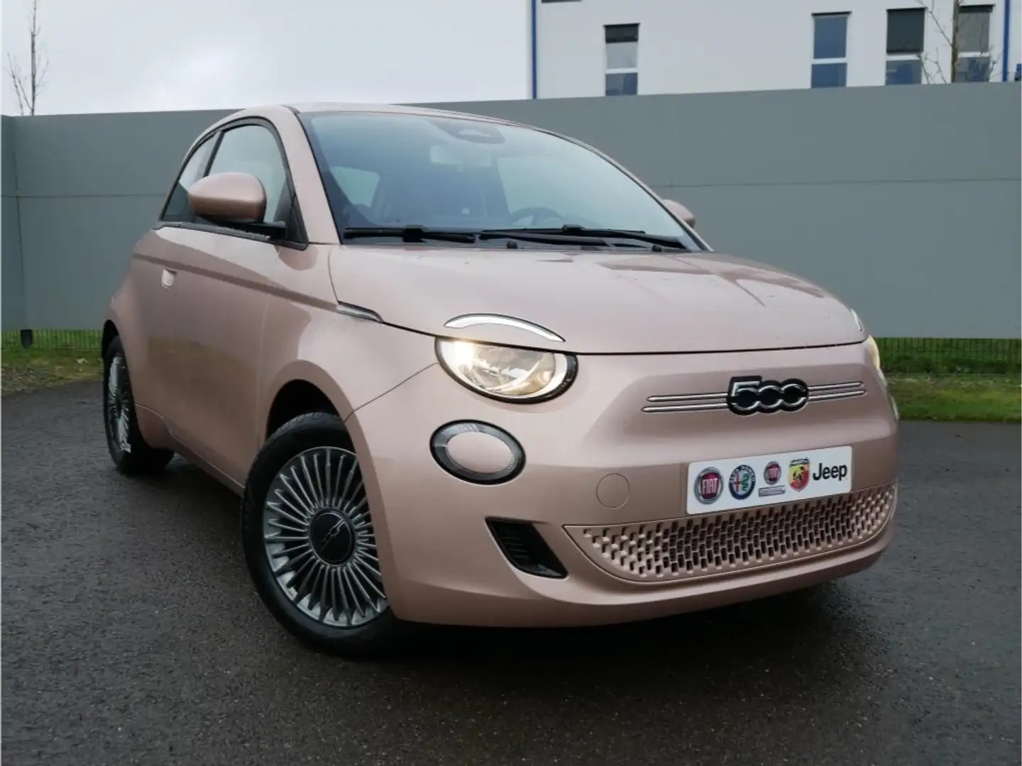 Fiat 500e ICON 42 kWh WINTER PARK KOMFORTPAK NAV ALU KLIMAAU Gold - 2