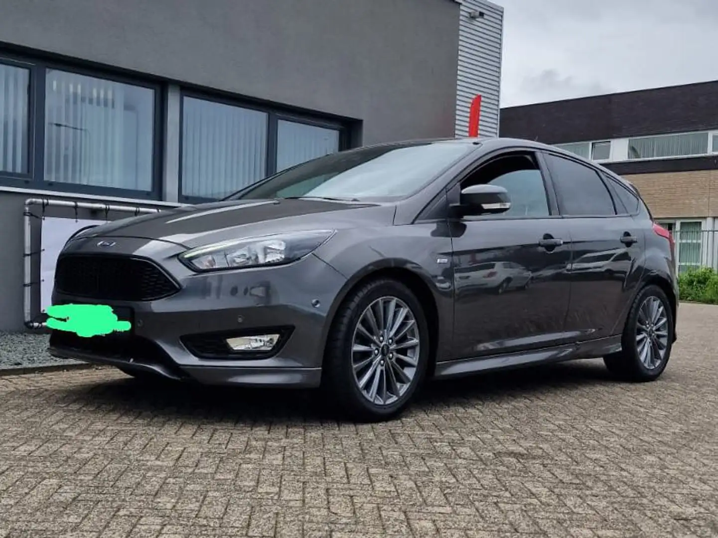 Ford Focus Grijs - 1