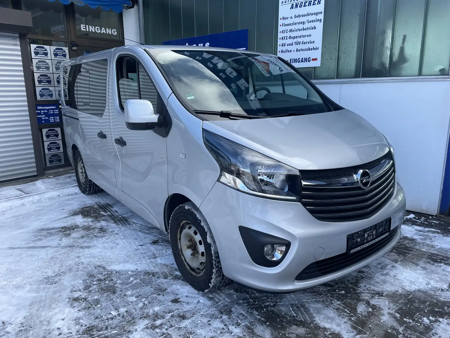 Opel Vivaro 1.6 Bi-Turbo 8-Sitzer Combi L1H1 2,7t,8fach-bereif Argent - 2