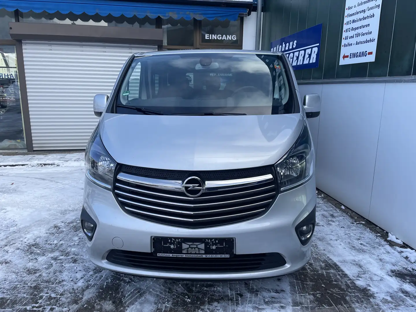 Opel Vivaro 1.6 Bi-Turbo 8-Sitzer Combi L1H1 2,7t,8fach-bereif Argent - 1