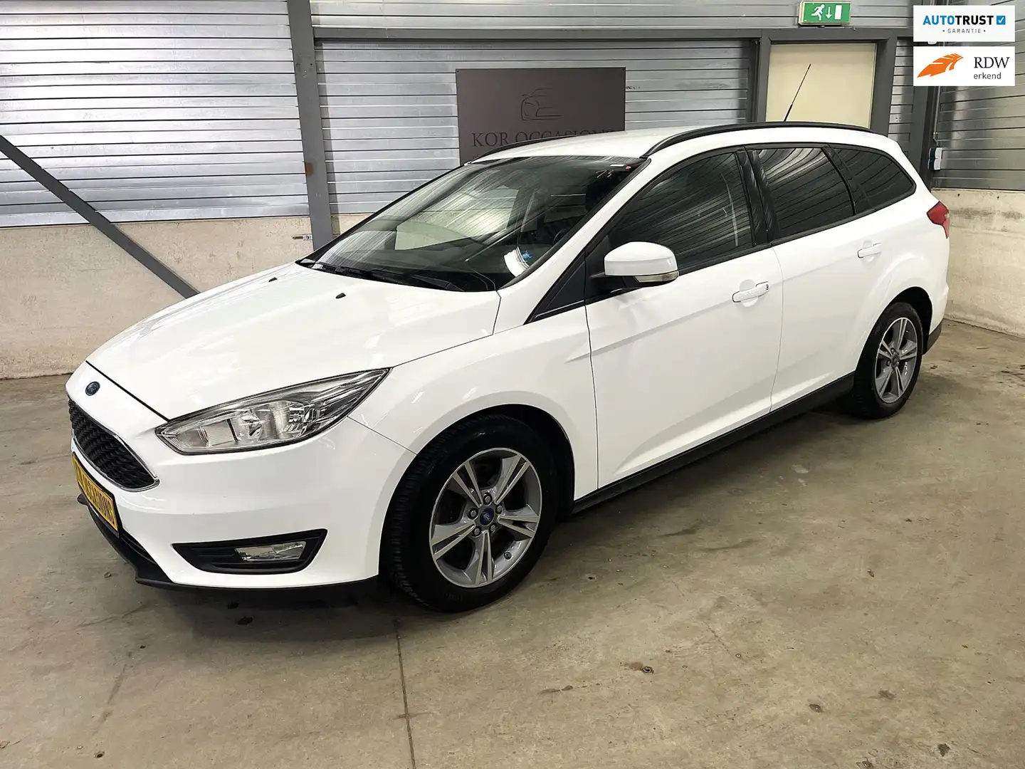 Ford Focus Wagon 1.5 Titanium Edition 2e eigenaar navi APK Blanc - 1