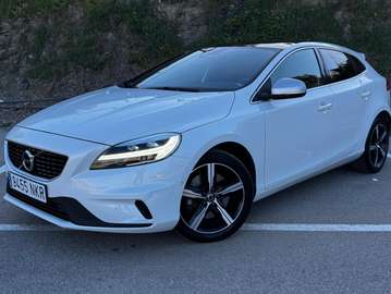 V40 T3 R-Design Momentum Aut. R-Design Momentum