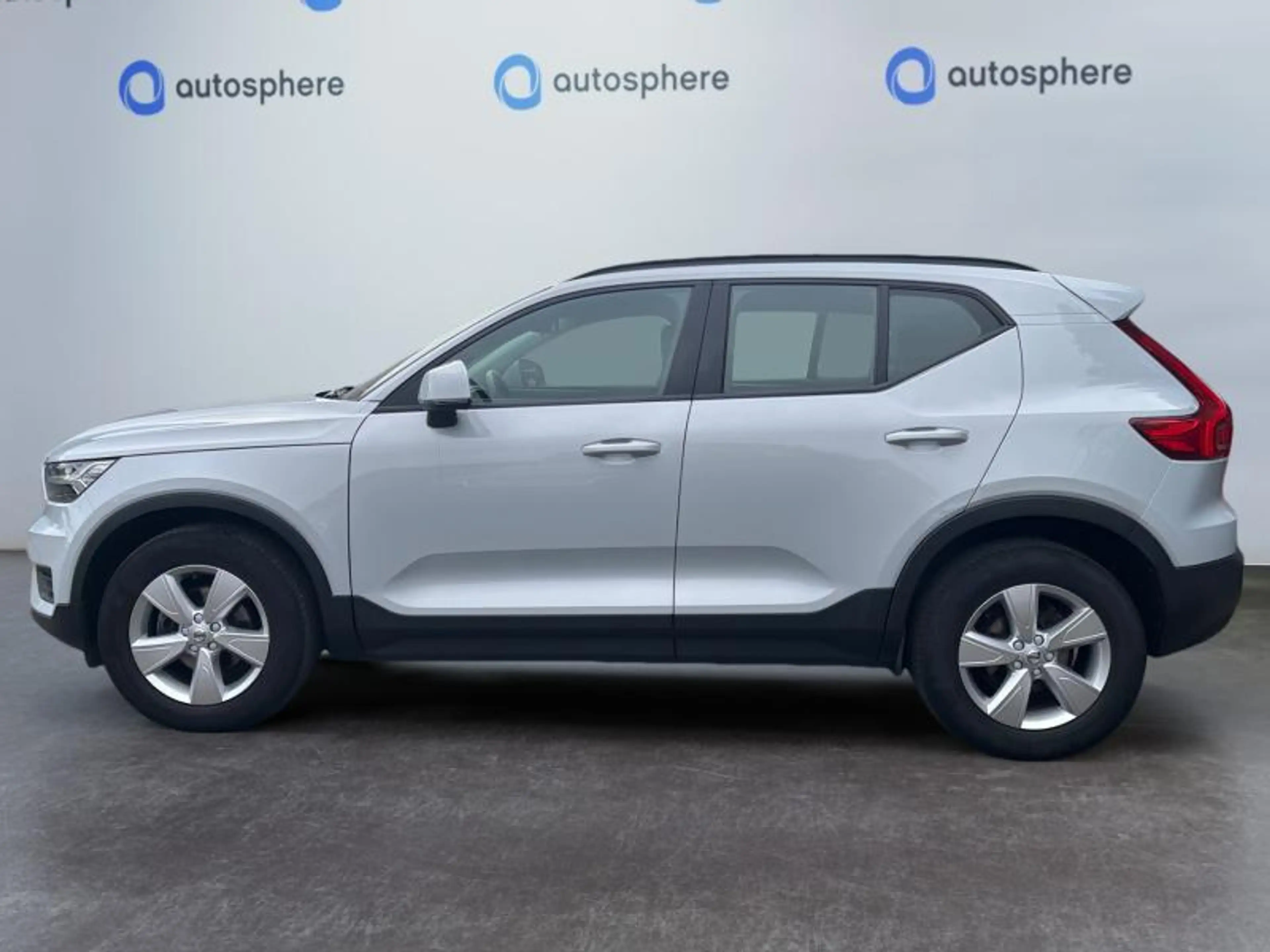Volvo XC40 Momentum | T2 Geartronic 1.5e 129 cv | Boîte auto — photo 5