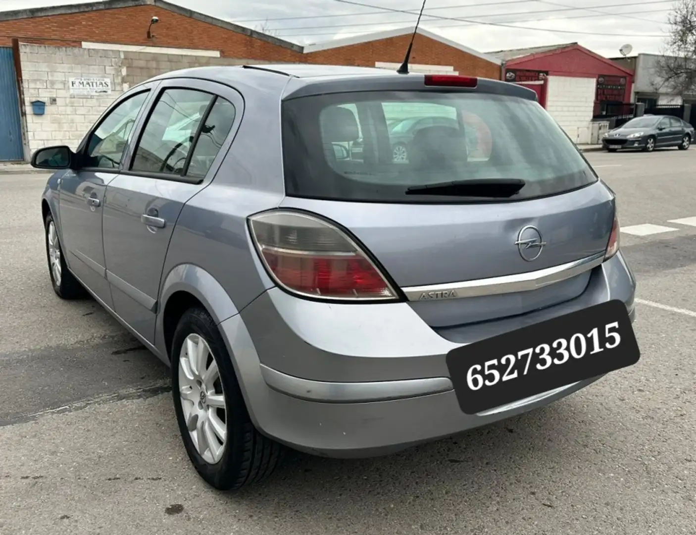 Opel Astra 1.4 16v Enjoy Gris - 2
