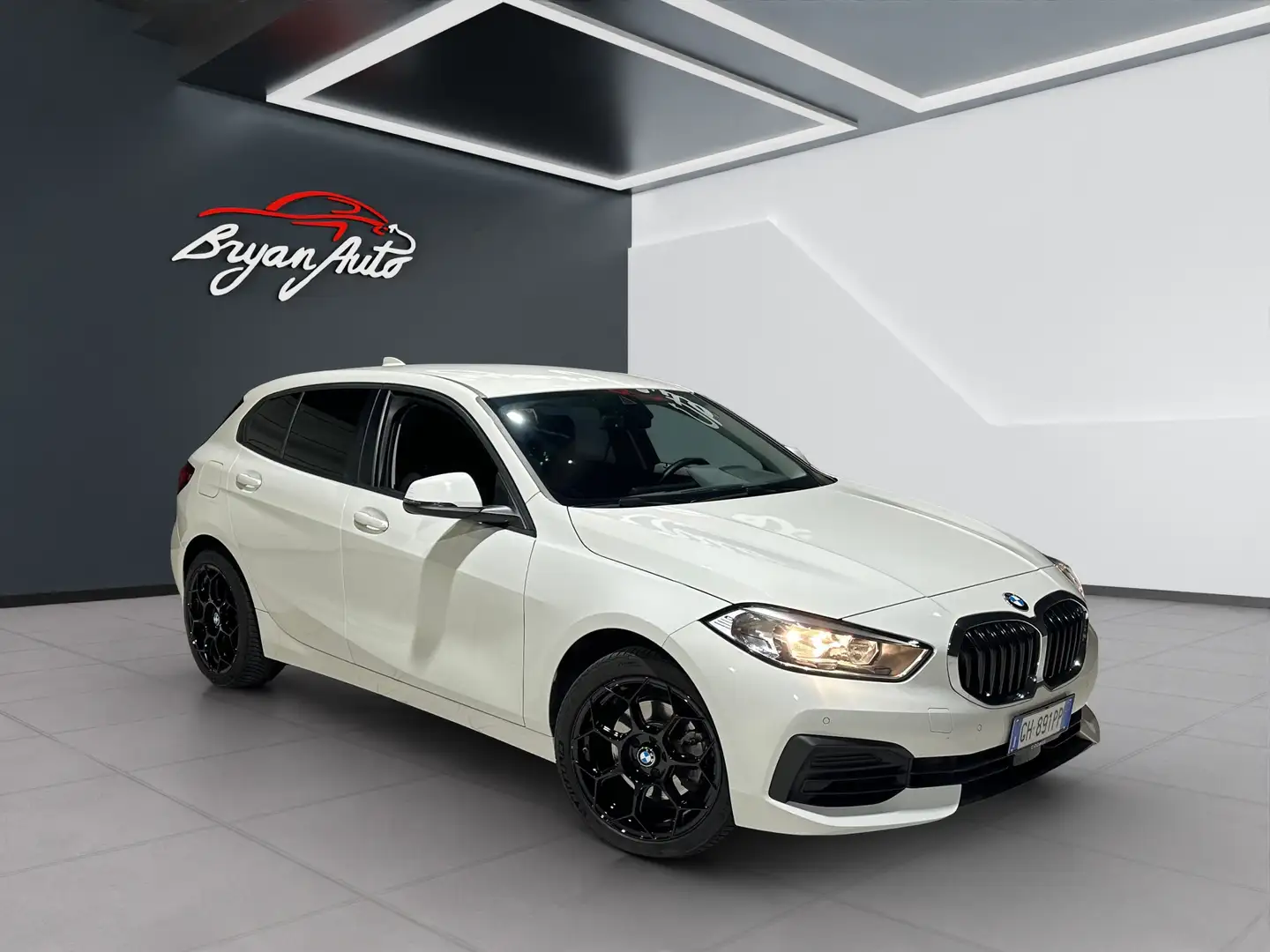 BMW 118 d Business Advantage auto IVA ESPOSTA - 2
