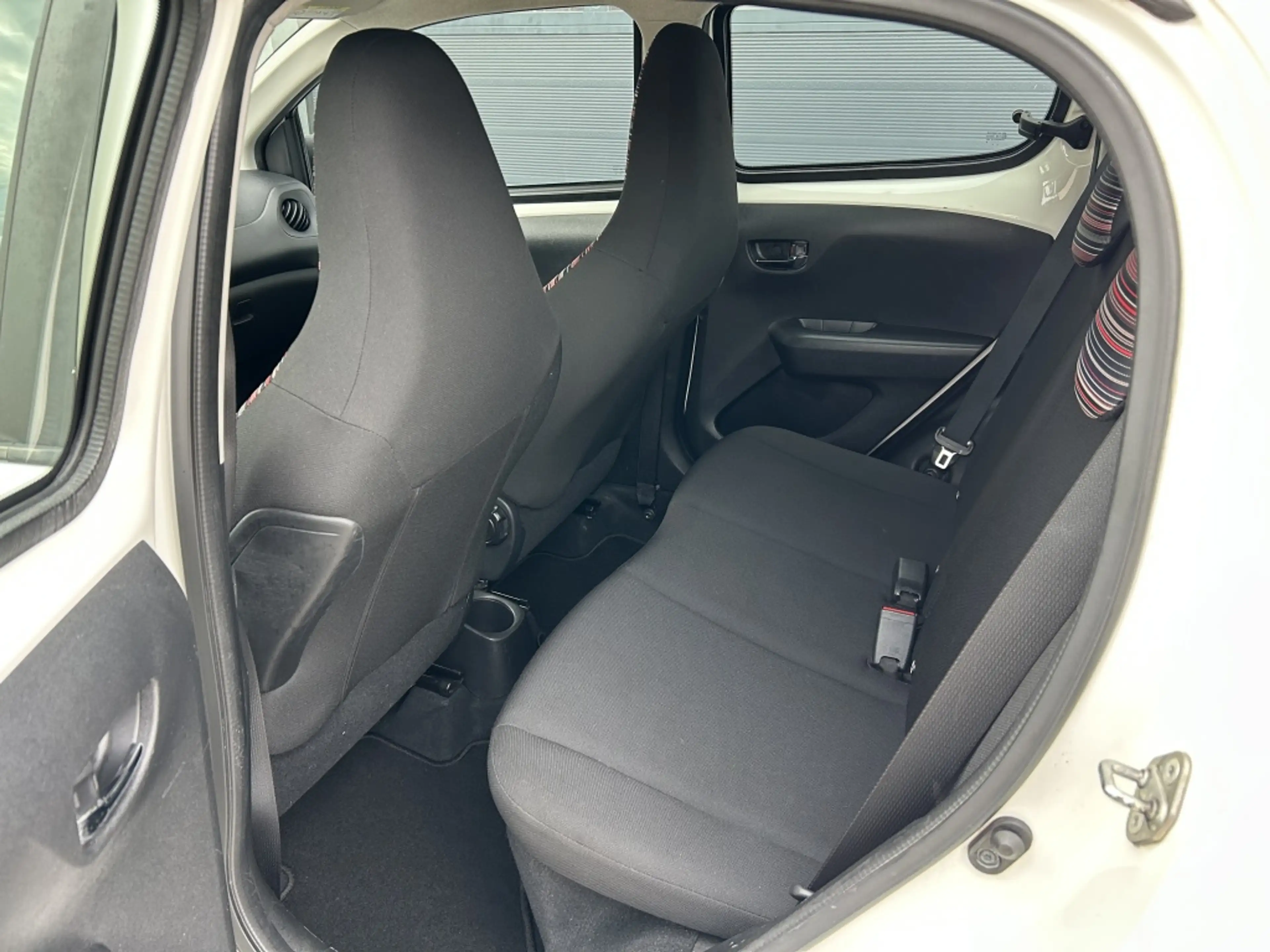 Citroen C1 1.0 VTi 68PK S&S 5D Shine — photo 7