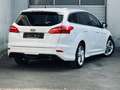 Ford Focus Turnier ST-Line Titanium*XENON*NAVI*SHZ* Weiß - thumbnail 3