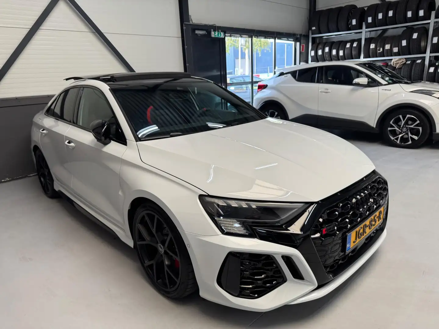 Audi RS3 A3 Limousine 2.5 TFSI quattro,Alarm,Dealer onderho Wit - 2