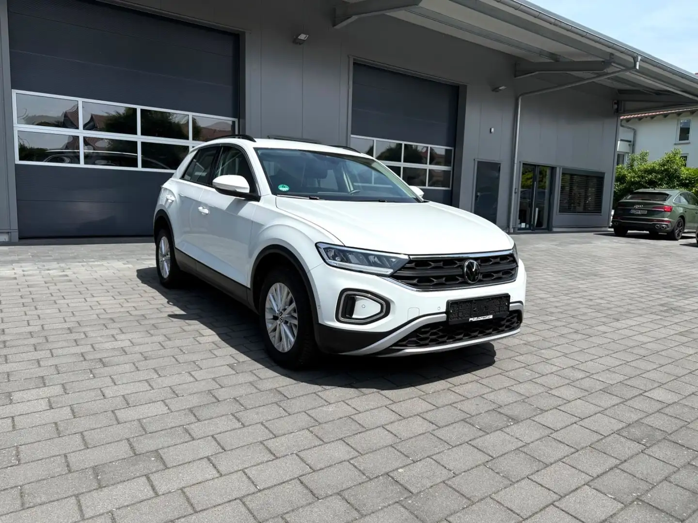 Volkswagen T-Roc 2.0 TDI SCR 85kW Life Modellpflege Weiß - 2