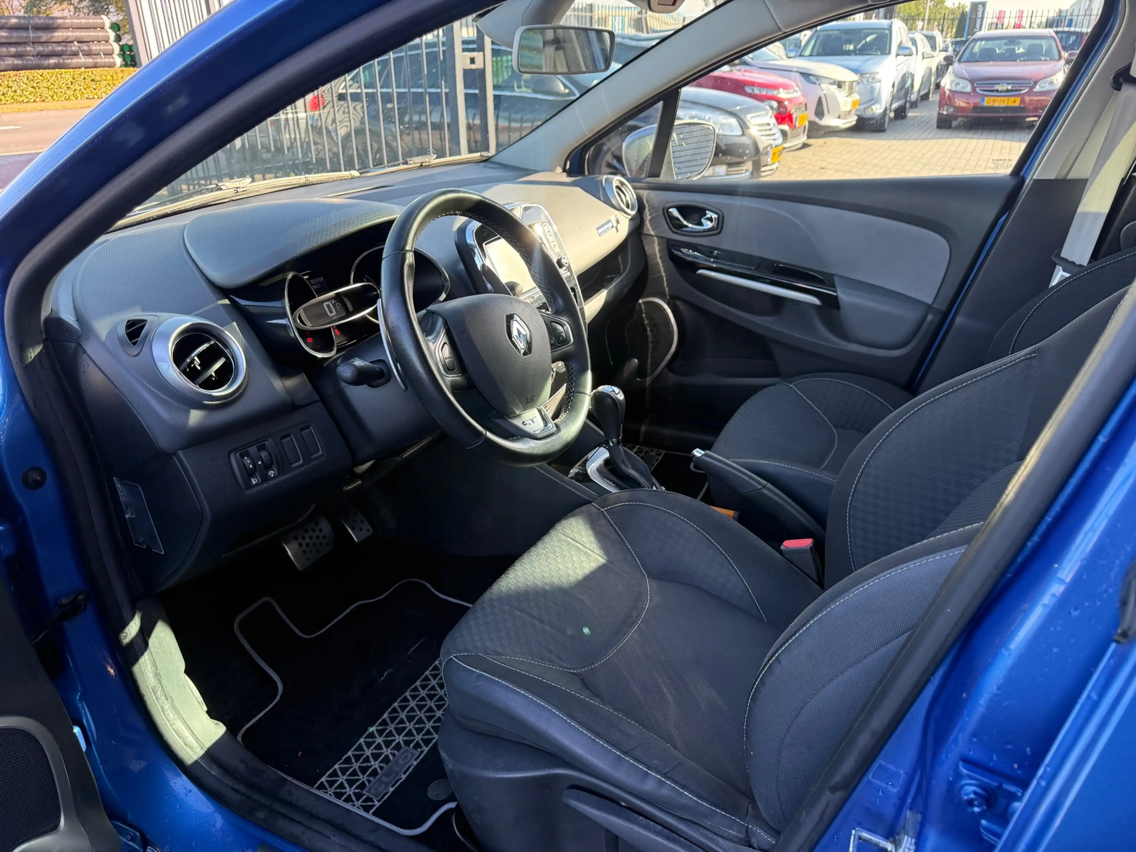 Renault Clio 1.2 GT — photo 9