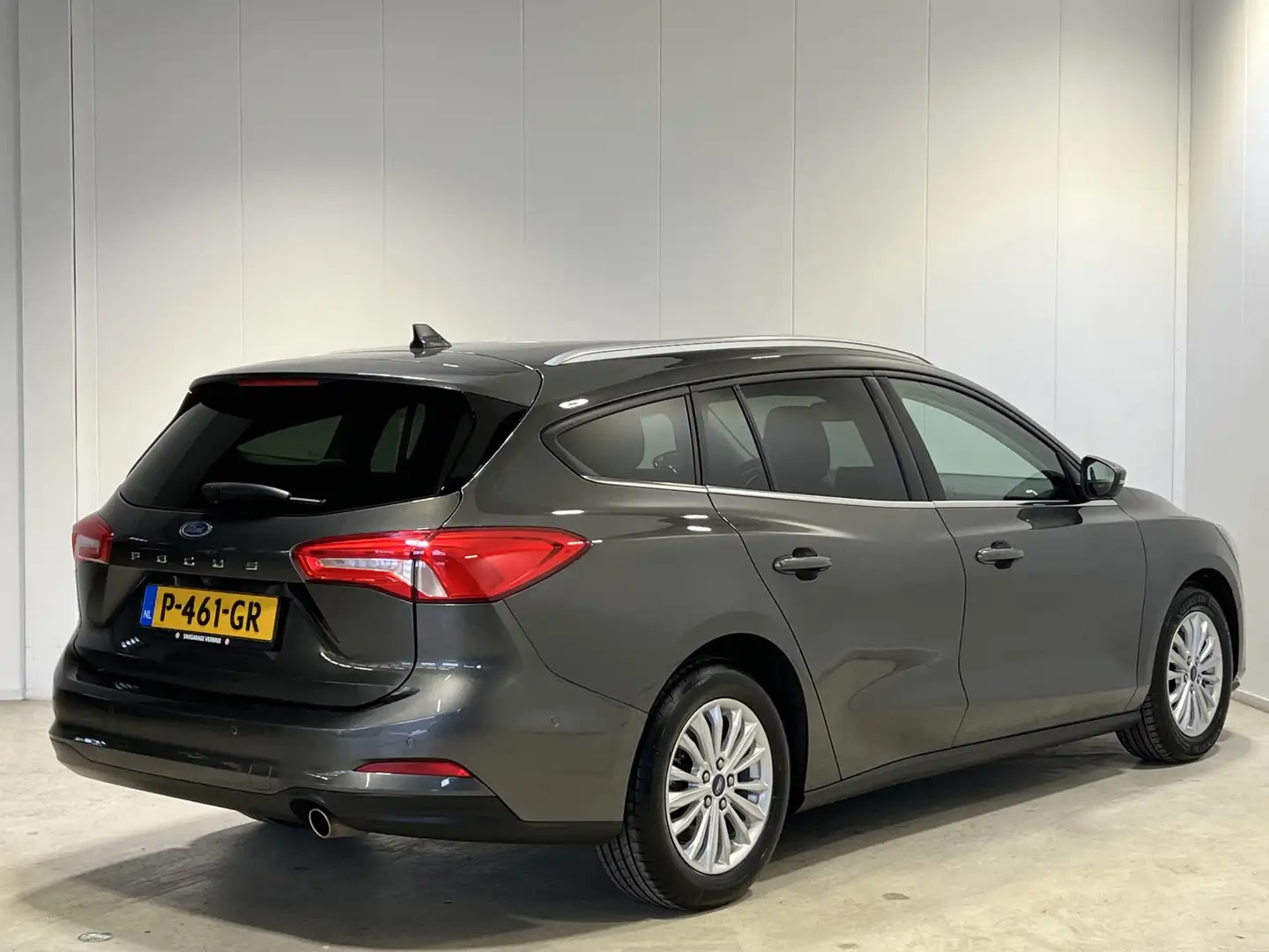 Ford Focus Wagon 1.0 EcoBoost Trend Edition Business | Naviga Gris - 2