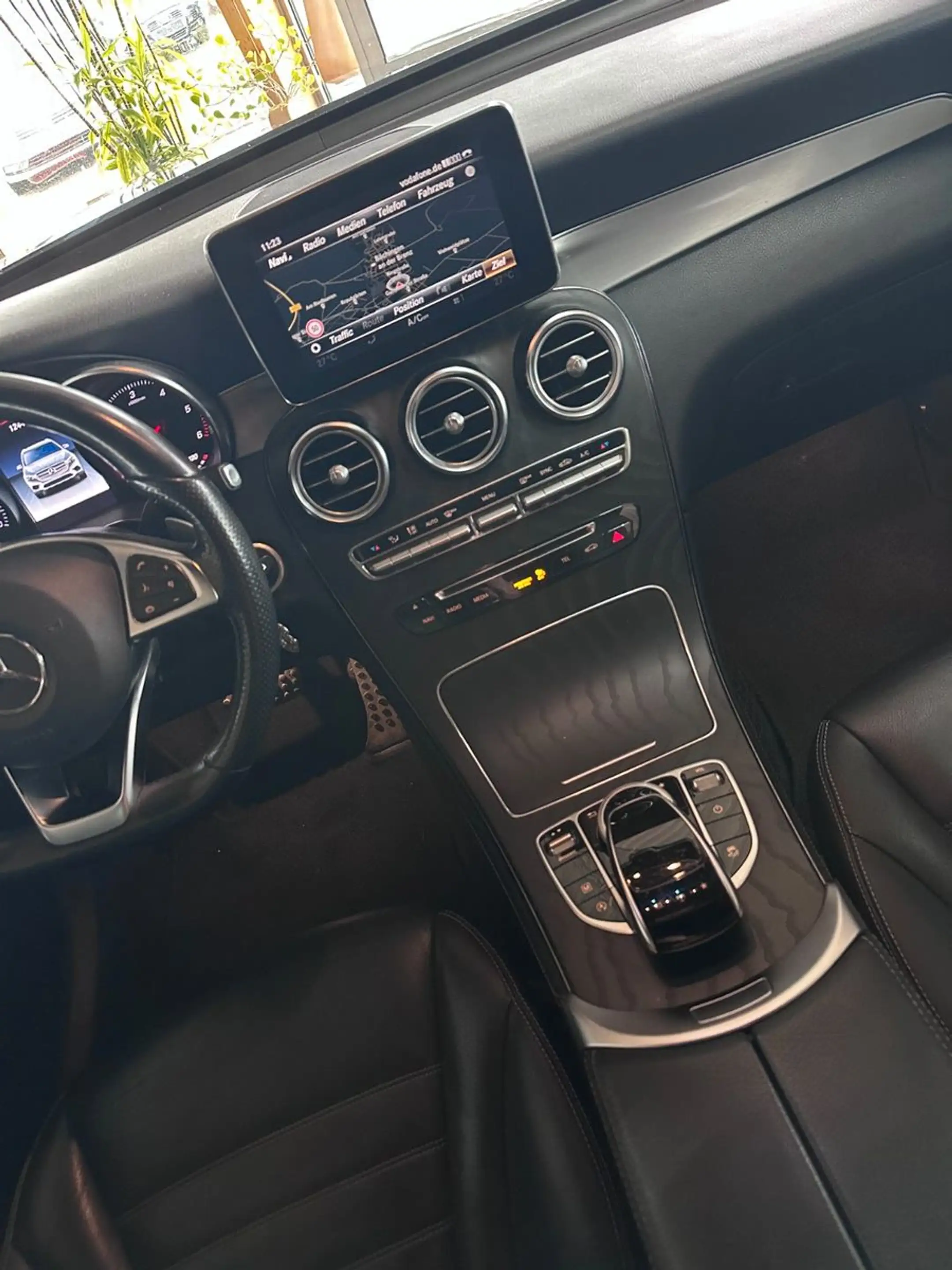 Mercedes-Benz GLC 350 d 4M AMG*Spur*Totw*360°*Pano*LED*AHK — photo 10
