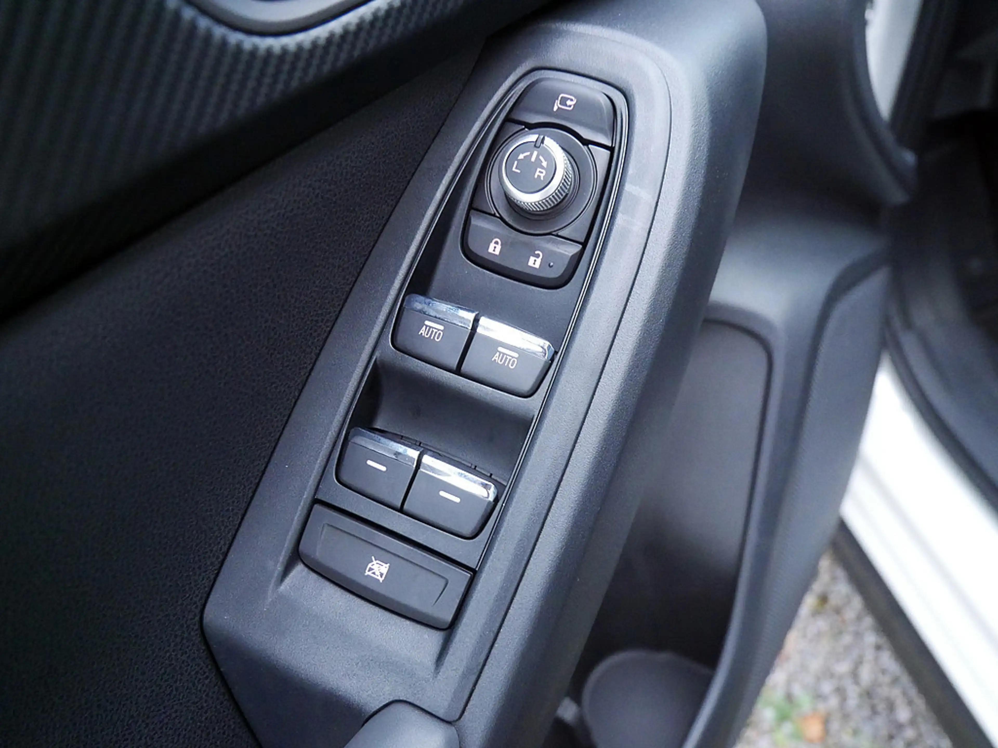 Subaru Crosstrek 2.0ie Active PDC SHZ KAMERA ACC LED — photo 7